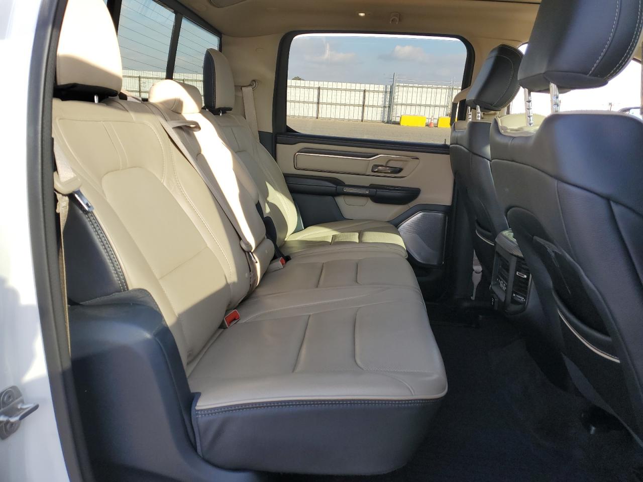 2021 RAM 1500 - Image 10