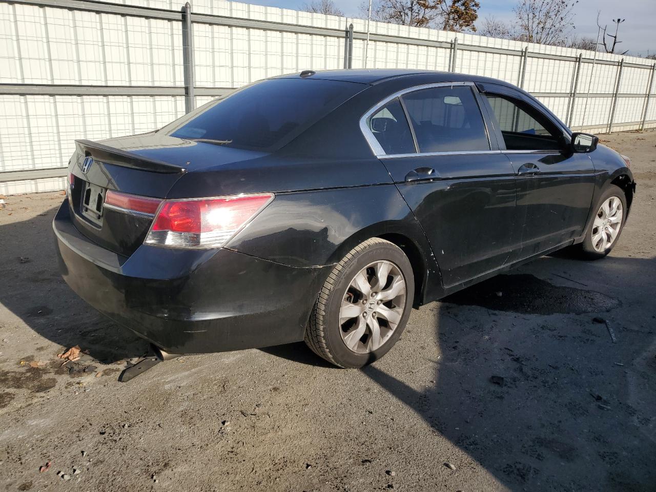 2011 Honda Accord - Image 3