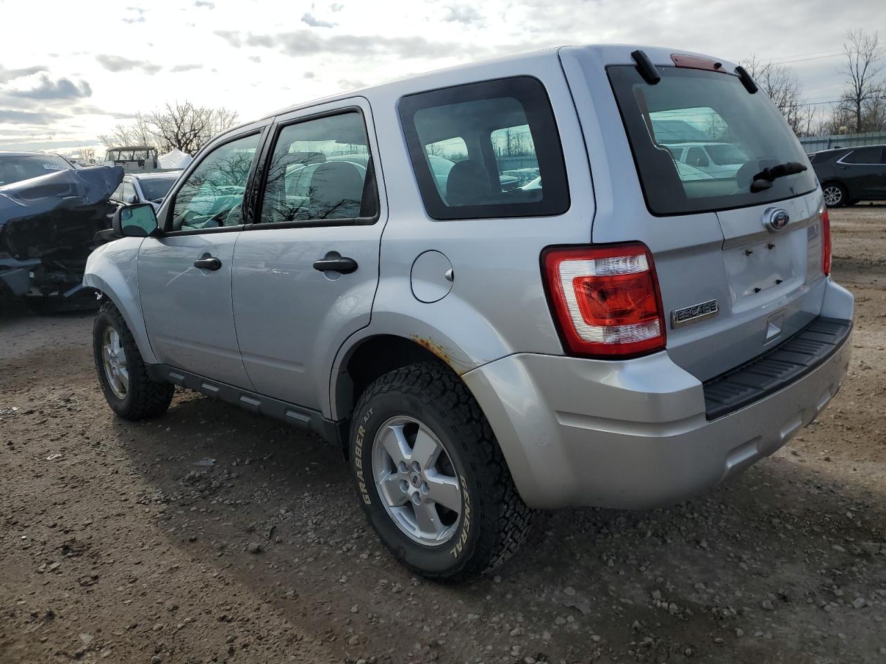2011 Ford Escape - Image 2