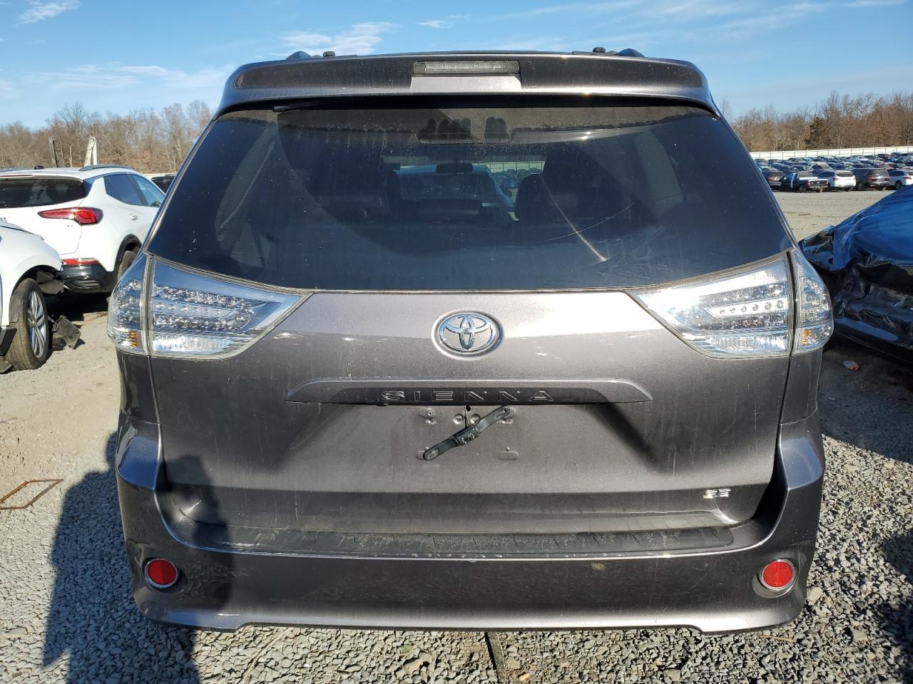 2011 Toyota Sienna Sport VIN: 5TDXK3DC4BS057073 Lot: 81486204