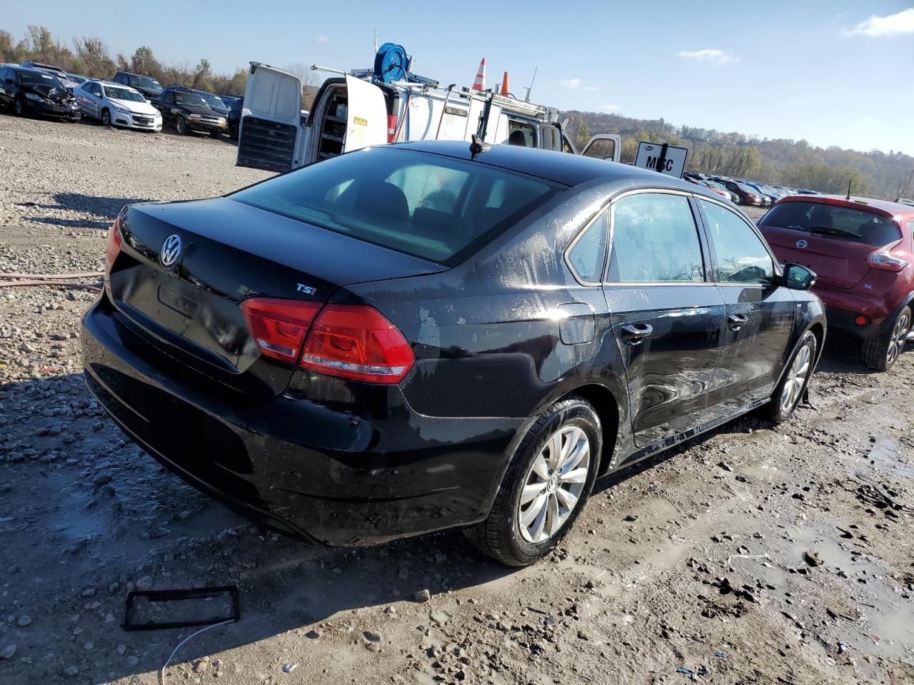 VIN 1VWAT7A35FC018950 2015 VOLKSWAGEN PASSAT no.3