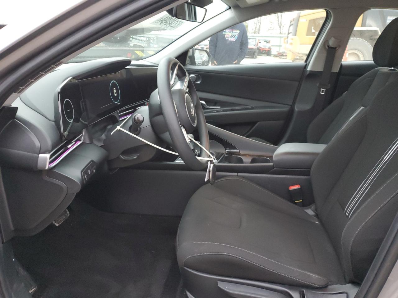 2024 Hyundai Elantra - Image 7