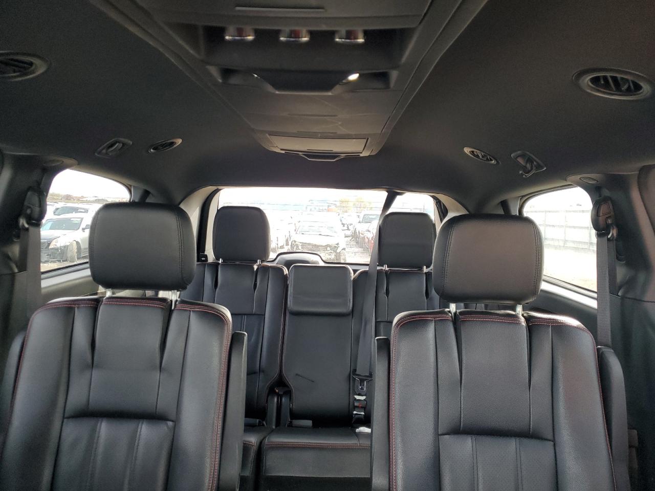 2019 Dodge Caravan - Image 10
