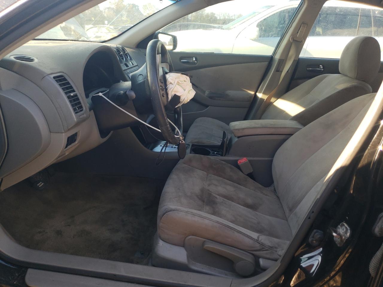 2010 Nissan Altima - Image 7