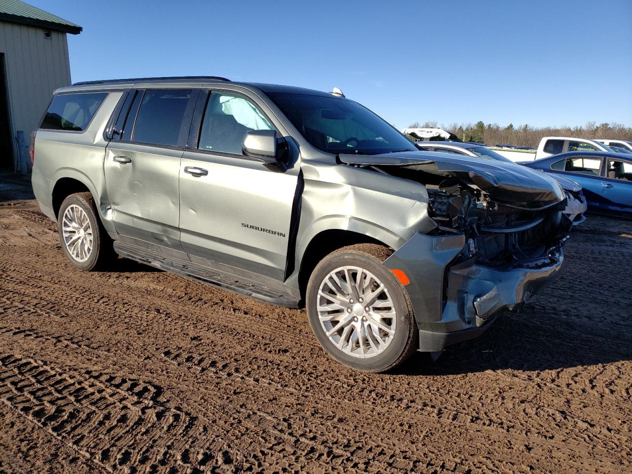 2023 Chevrolet Suburban - Image 4