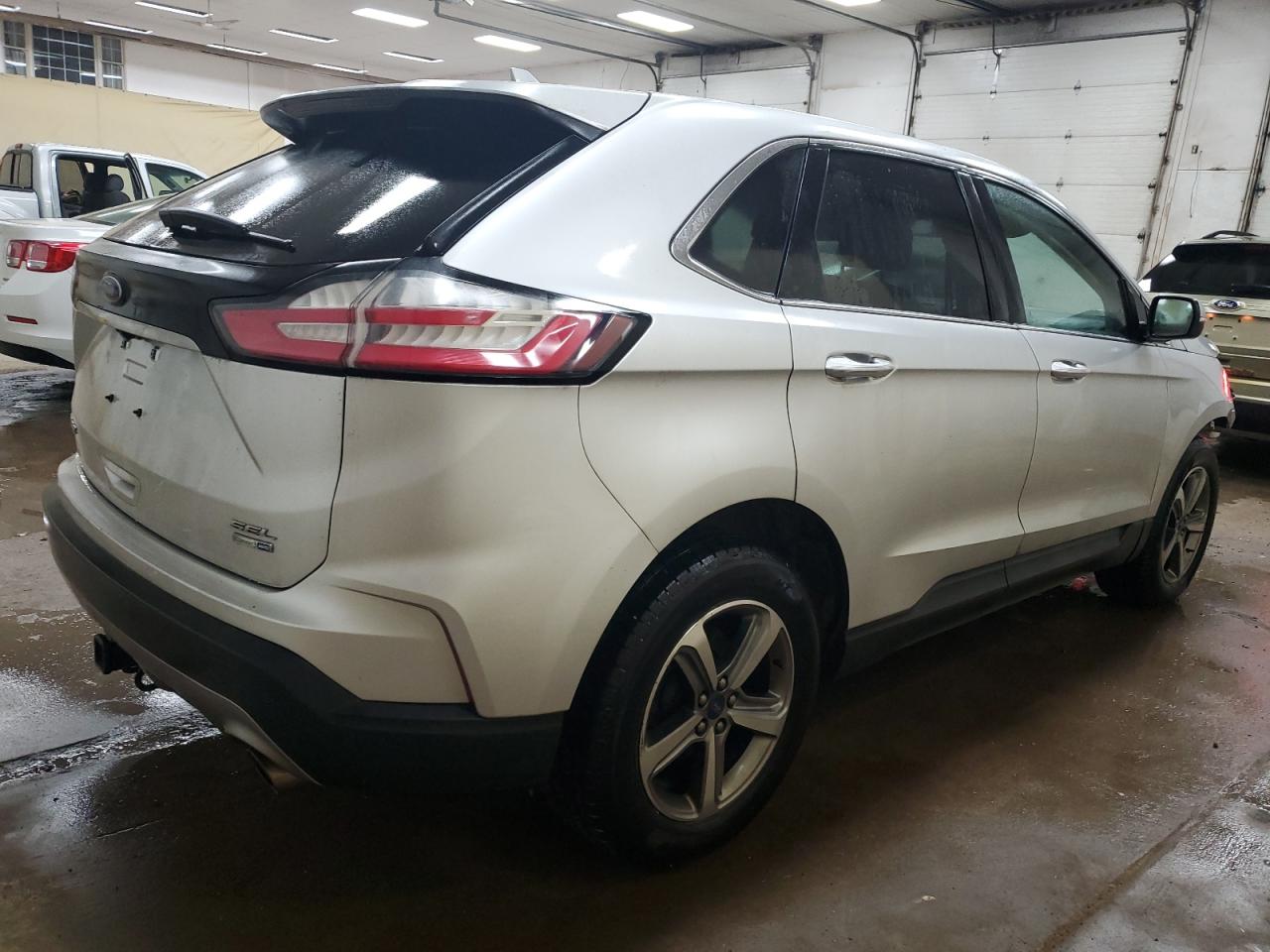 2019 Ford Edge - Image 3