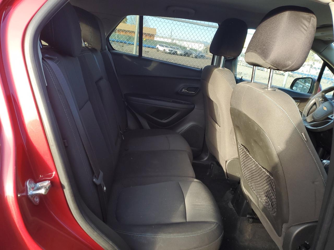 2015 Chevrolet Trax - Image 10