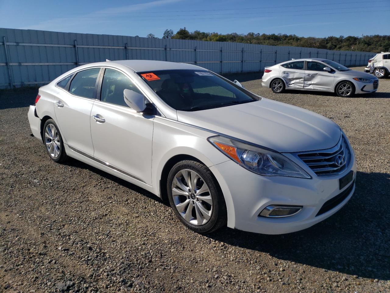 VIN KMHFG4JG5DA200828 2013 HYUNDAI AZERA no.4