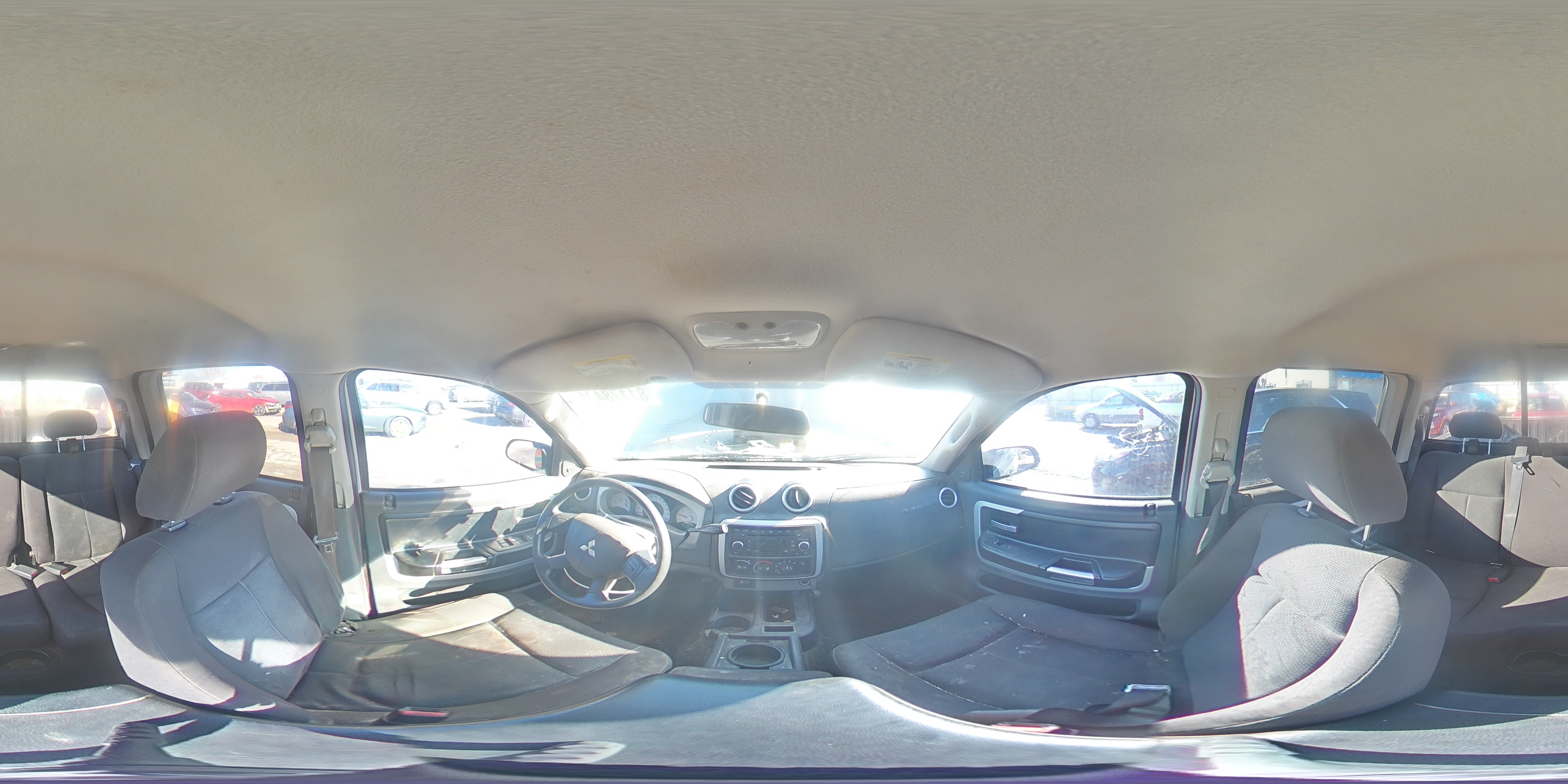 2008 Mitsubishi Raider - Image 13
