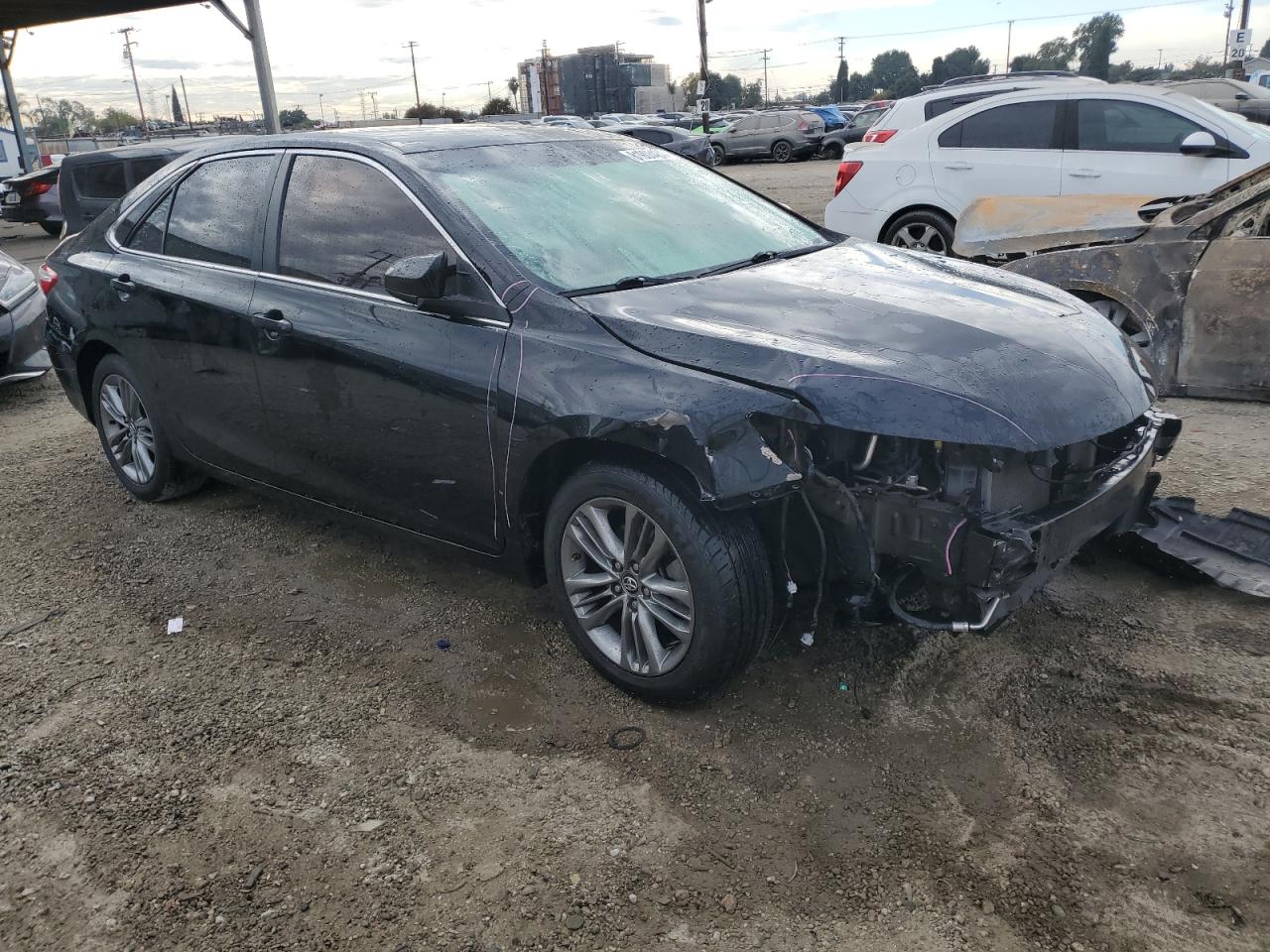 VIN 4T1BF1FK2HU299237 2017 TOYOTA CAMRY no.4