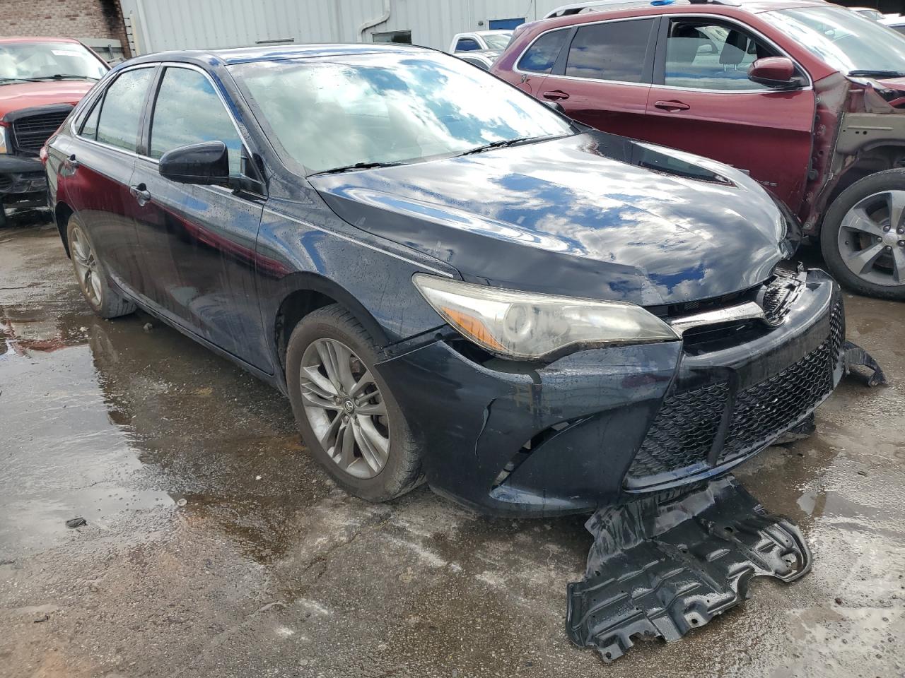 VIN 4T1BF1FK0HU399658 2017 TOYOTA CAMRY no.4