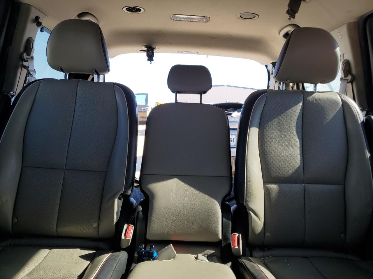 2021 Kia Sedona - Image 10