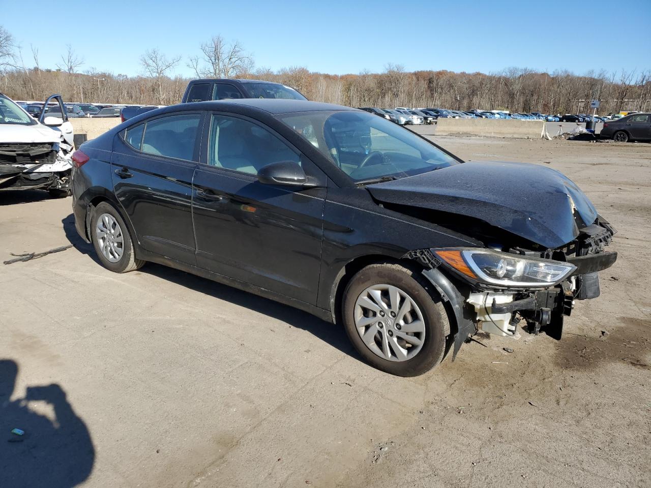 2017 Hyundai Elantra - Image 4