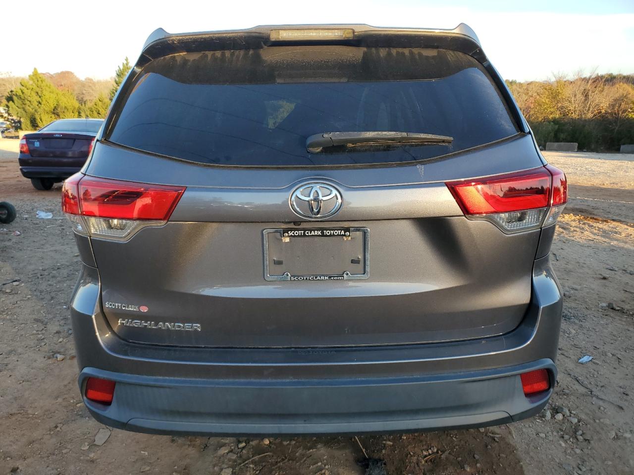 2018 Toyota Highlander - Image 6