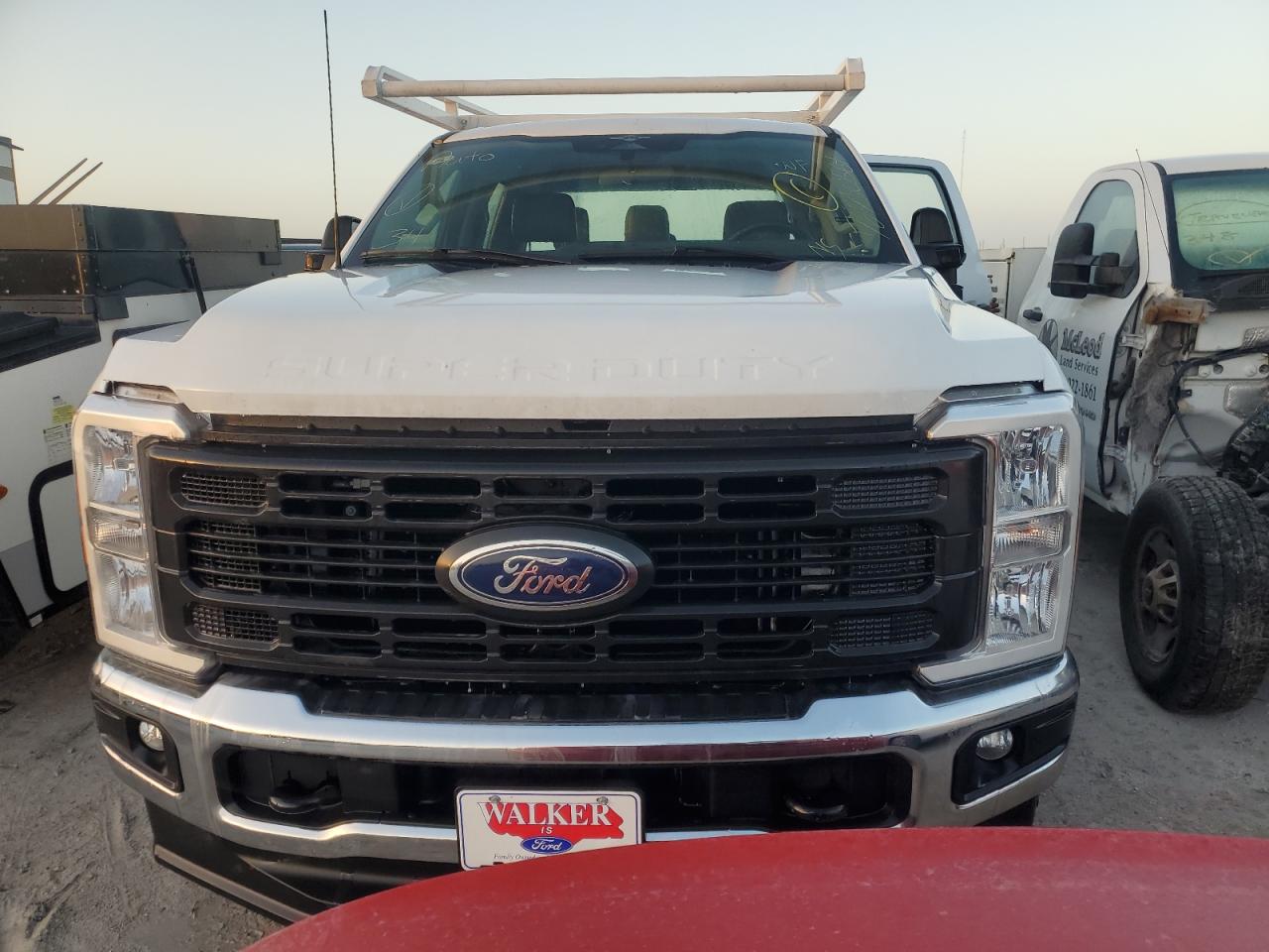 2023 Ford F250 - Image 5