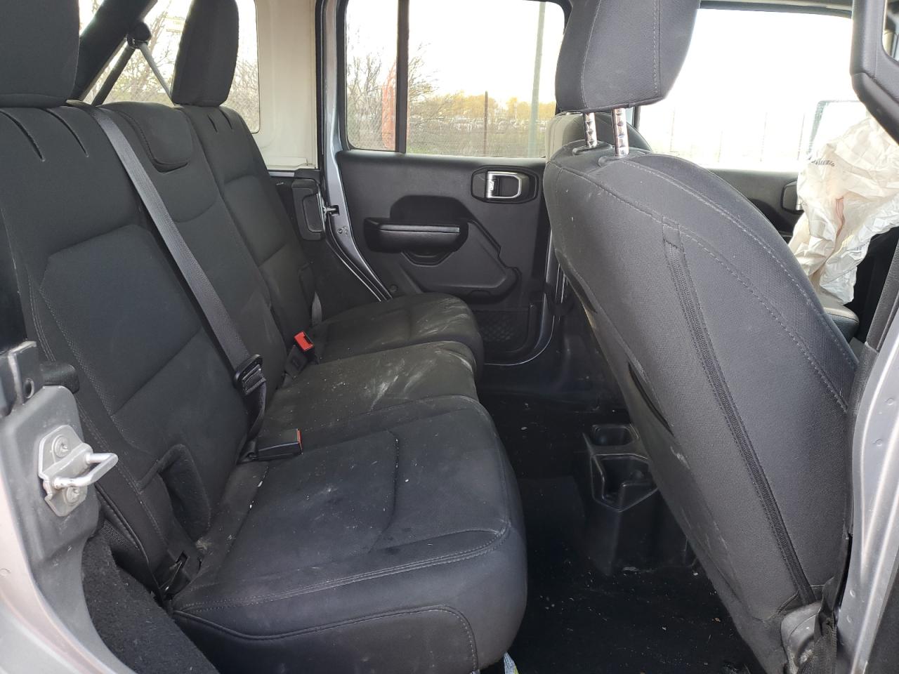 2019 Jeep Wrangler - Image 11