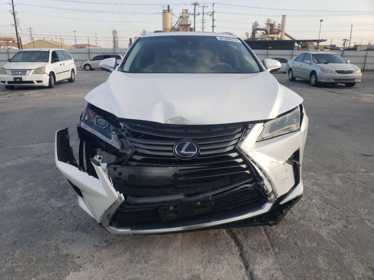 2019 Lexus RX - Image 5