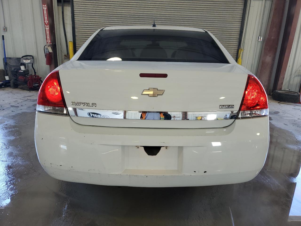 2011 Chevrolet Impala - Image 6