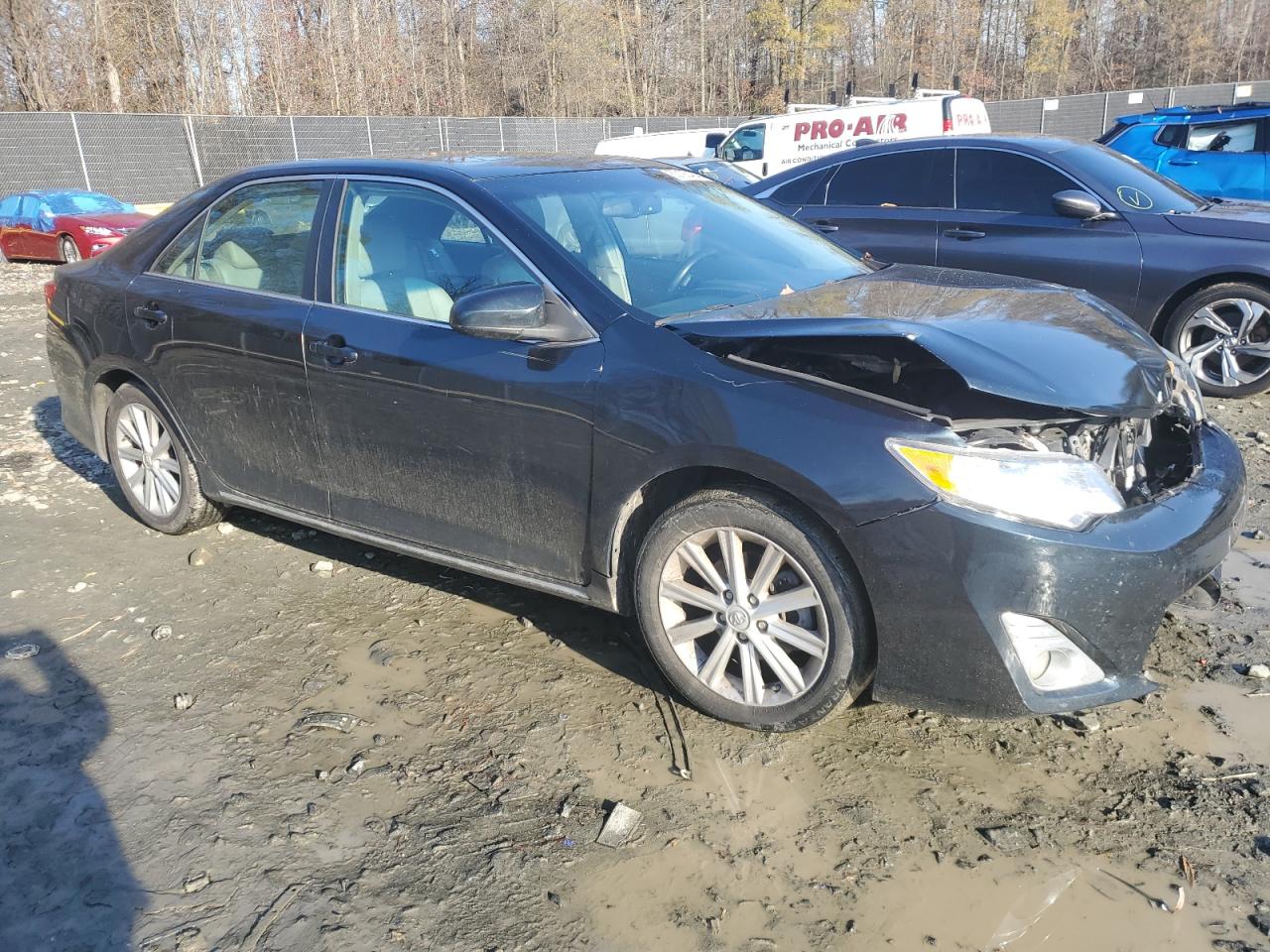2013 Toyota Camry - Image 4