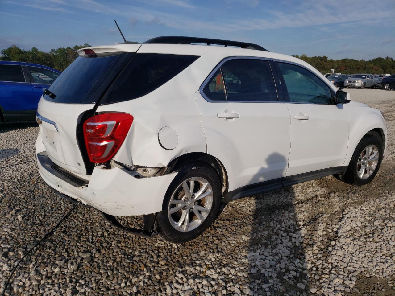 2017 Chevrolet Equinox - Image 3
