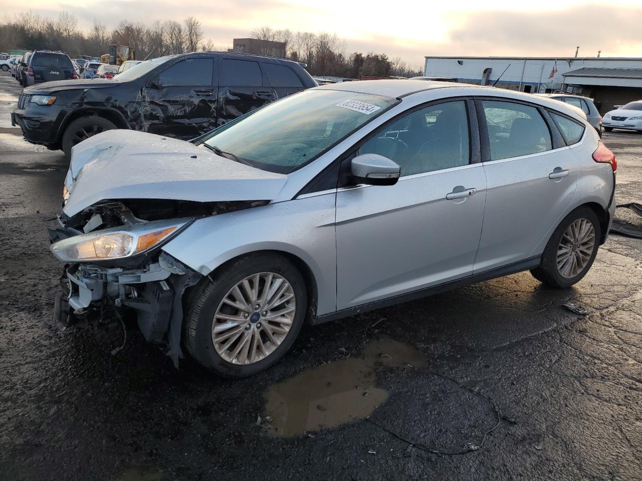 VIN 1FADP3N27GL401097 2016 FORD FOCUS no.1