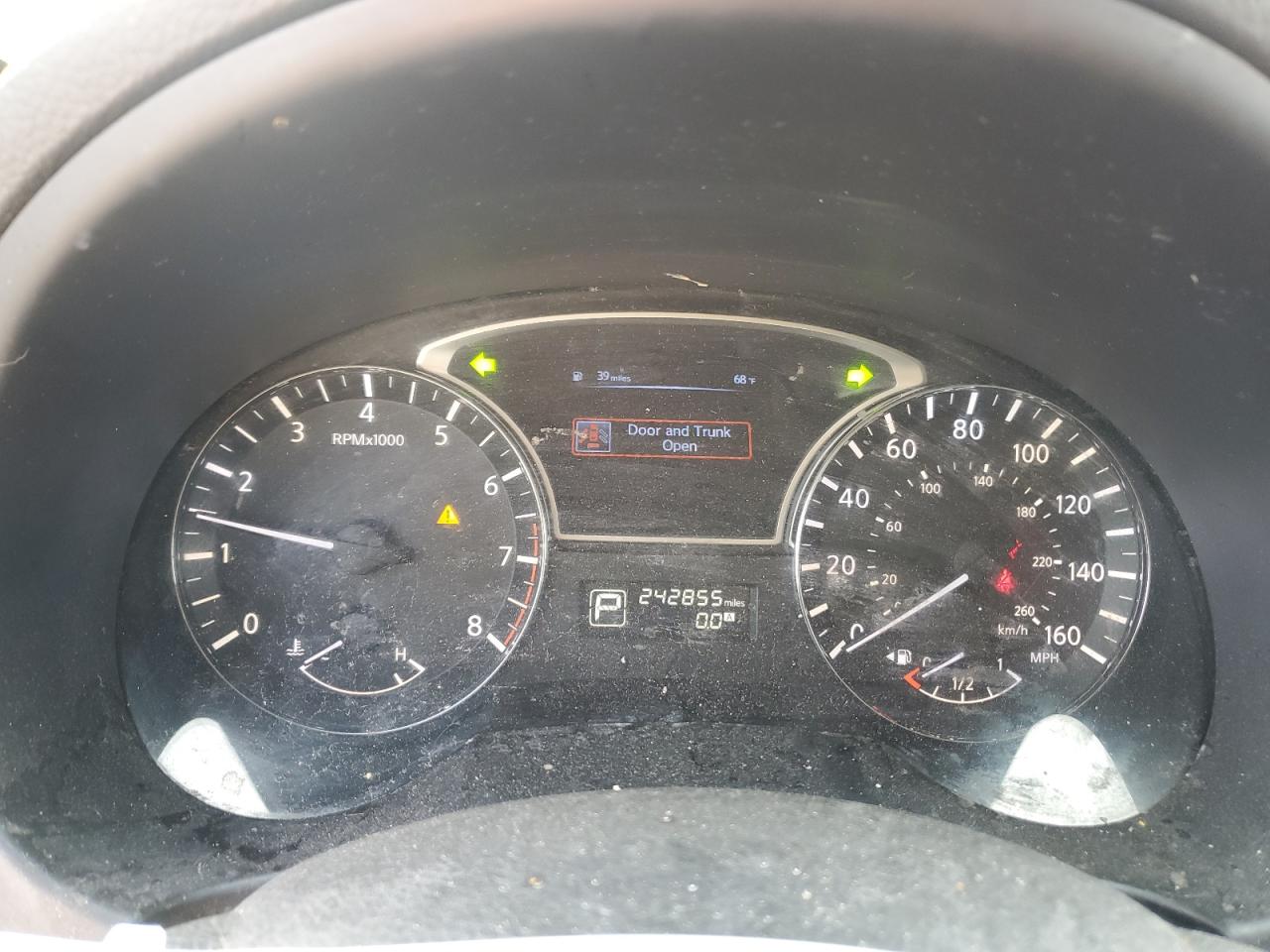 2014 Nissan Altima - Image 9
