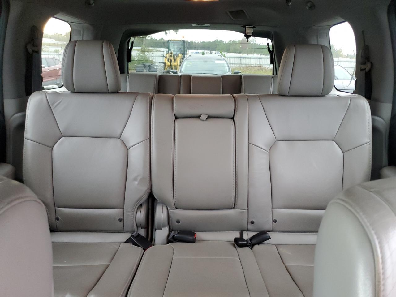 2015 Honda Pilot - Image 10