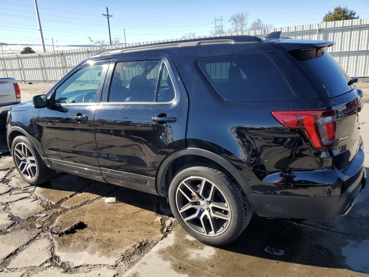 2016 Ford Explorer - Image 2