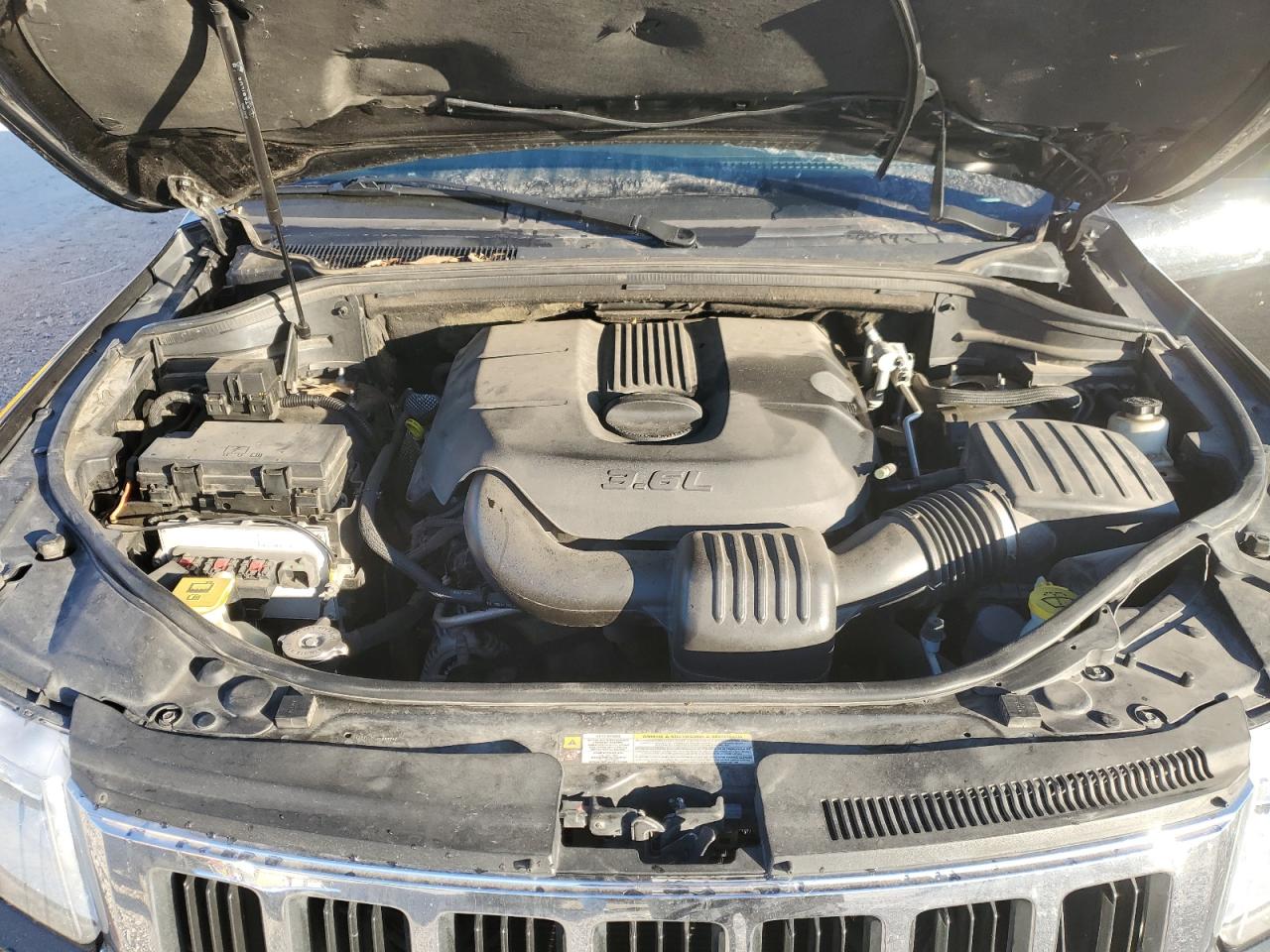 2011 Jeep Grand Cherokee - Image 12