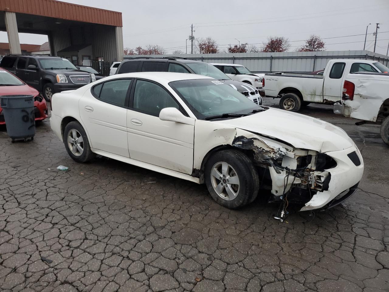 2006 Pontiac Grand Prix - Image 4
