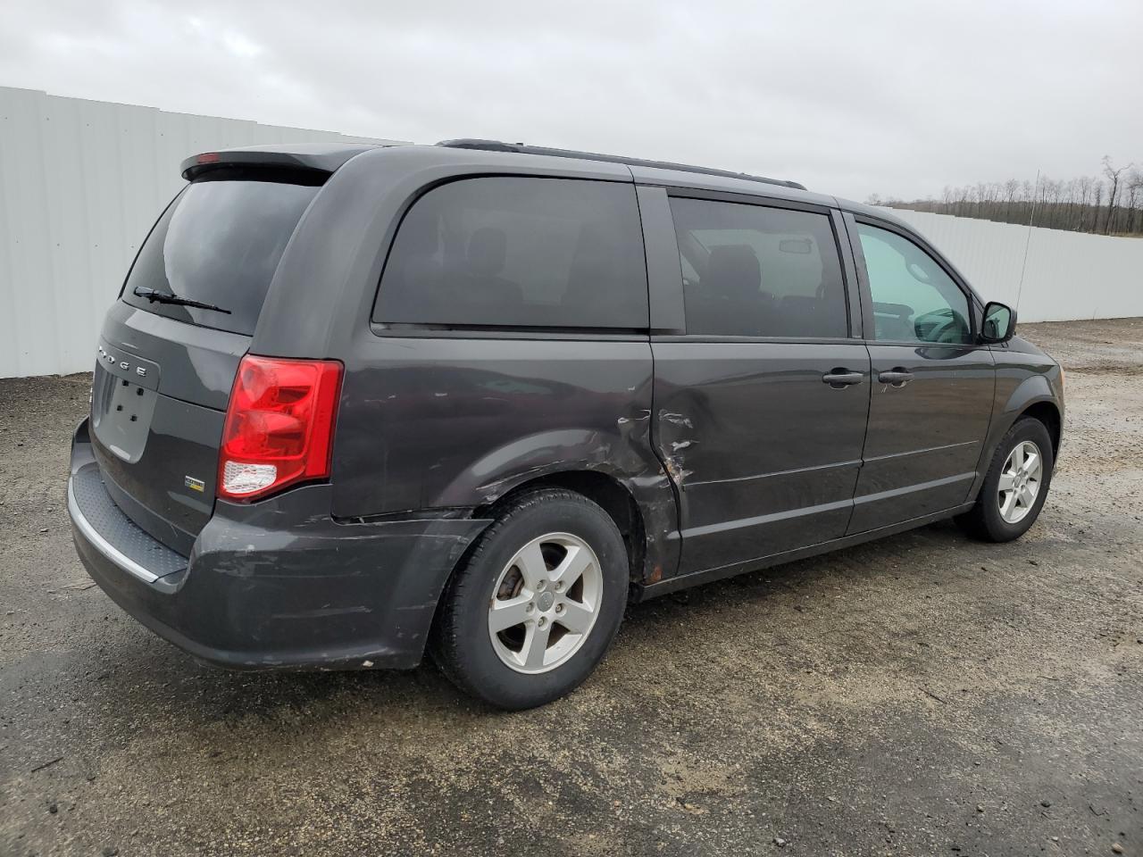 2012 Dodge Caravan - Image 3