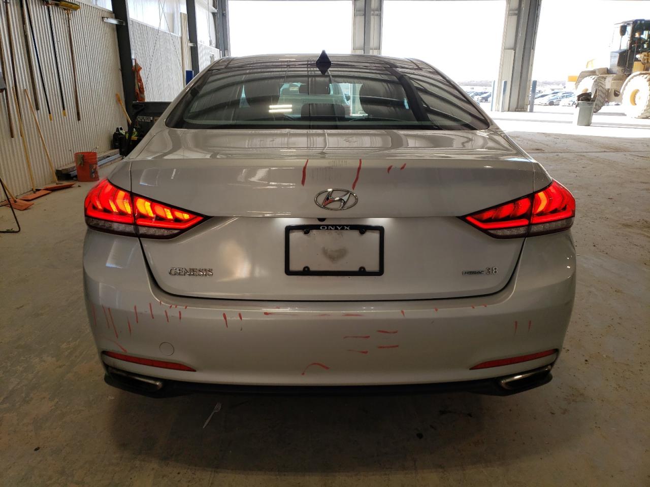 2015 Hyundai Genesis 3.8L VIN: KMHGN4JE7FU037335 Lot: 81297664