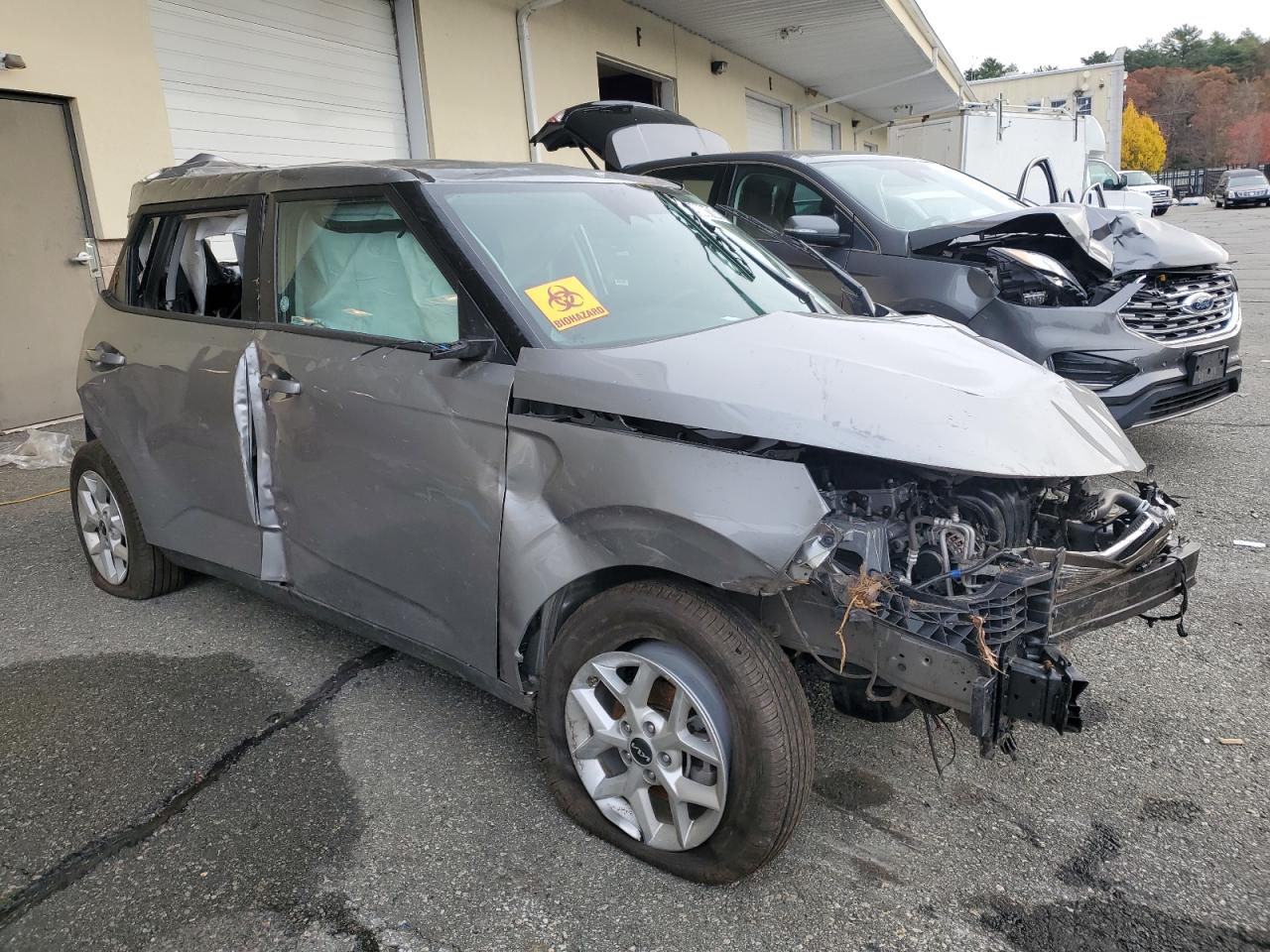 VIN KNDJ23AU0R7241711 2024 KIA SOUL no.4