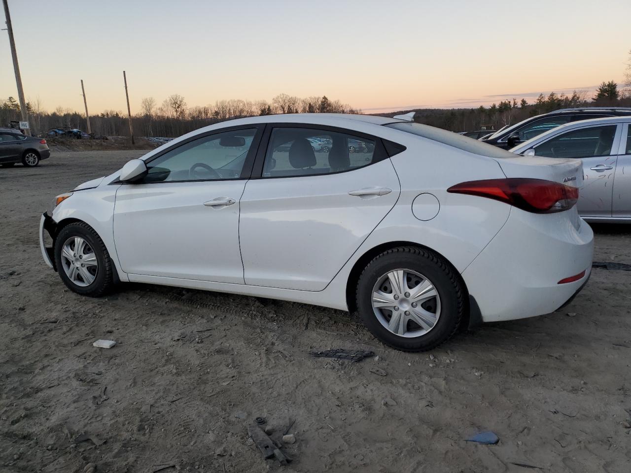 2016 Hyundai Elantra Se VIN: 5NPDH4AE1GH721629 Lot: 81323384