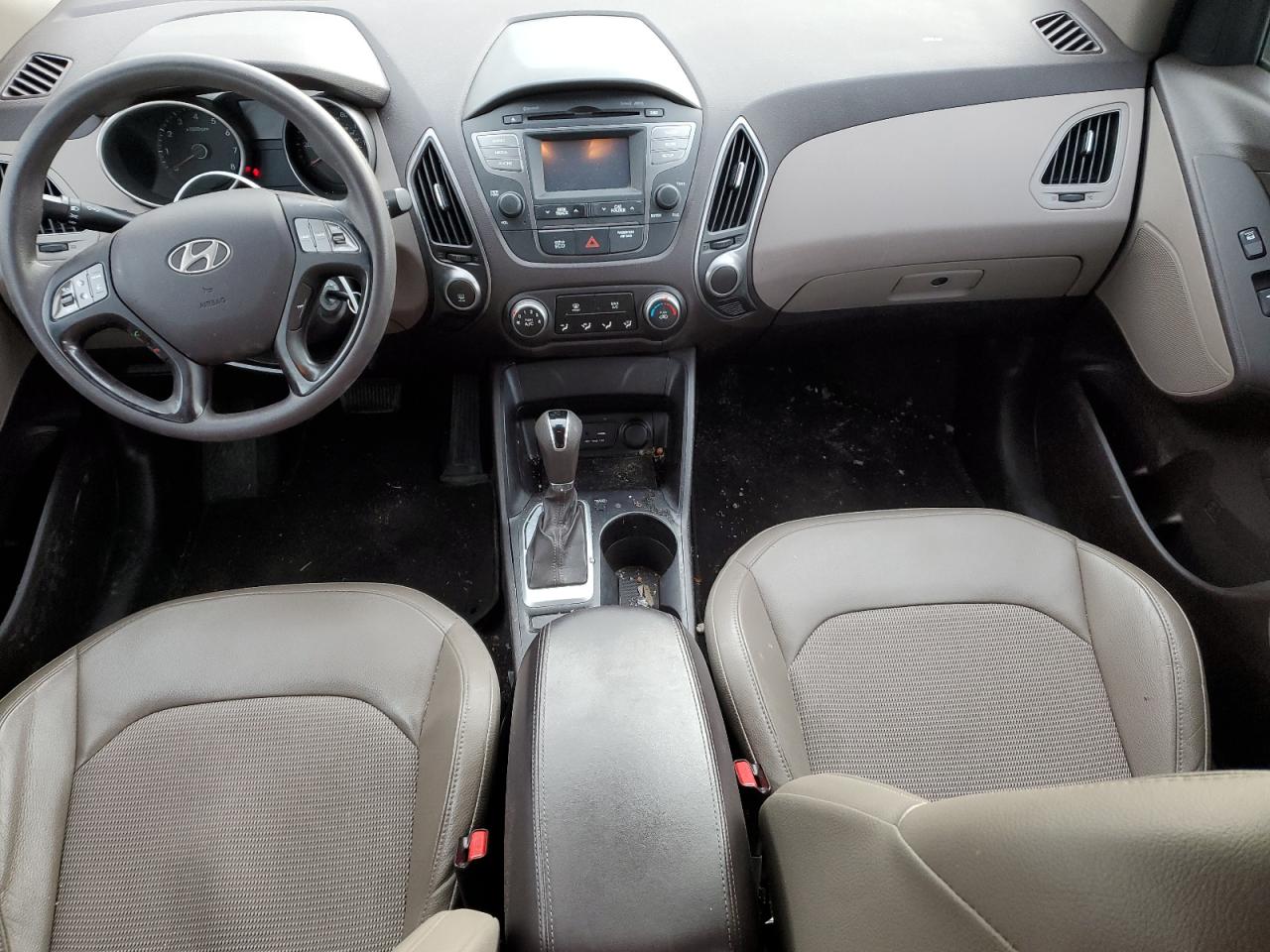 2015 Hyundai Tucson - Image 8