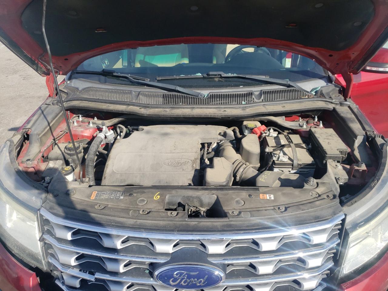 2016 Ford Explorer - Image 13