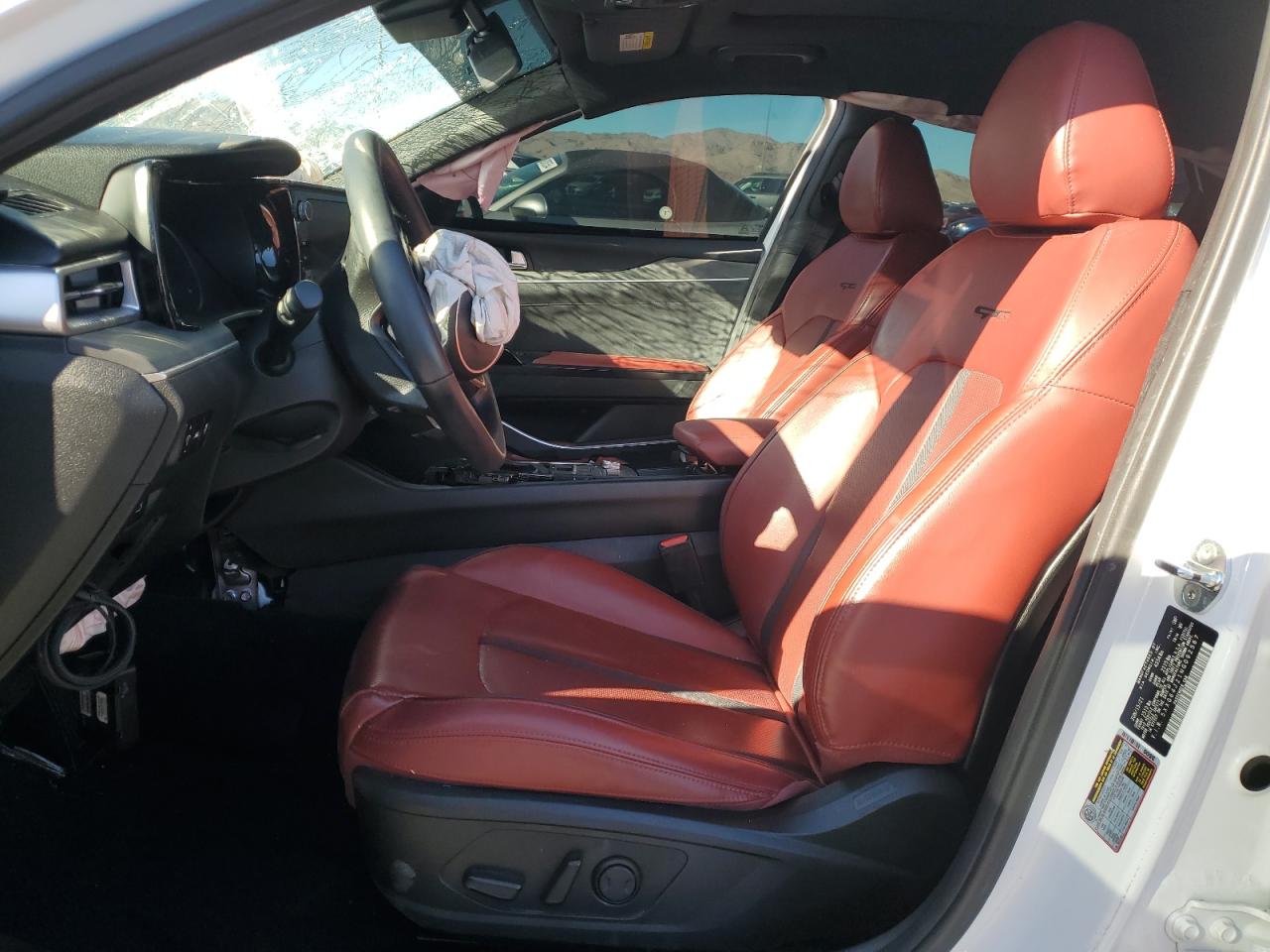 2022 Kia K5 - Image 7