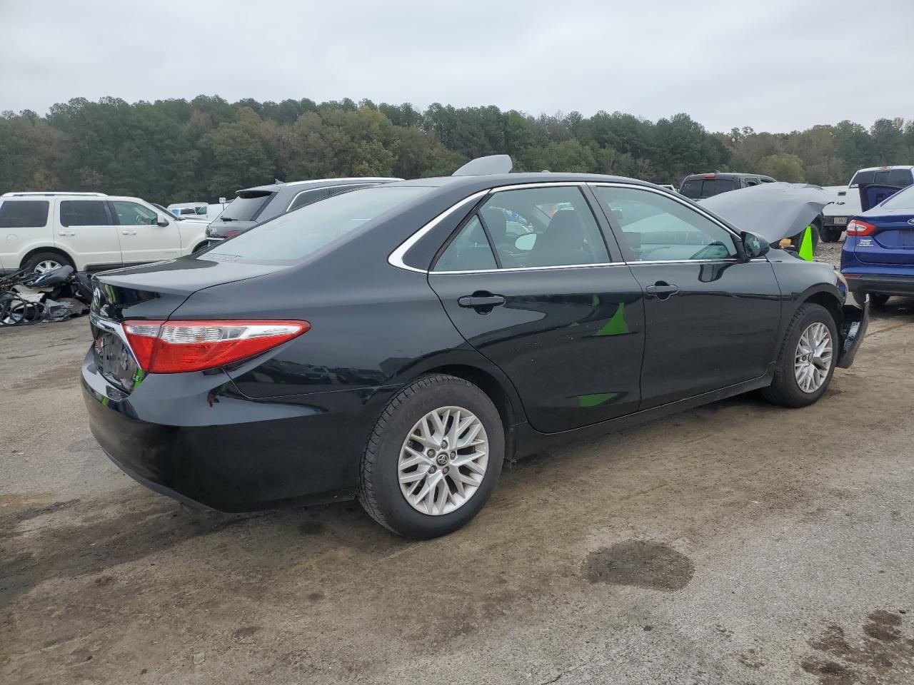 2016 Toyota Camry - Image 3