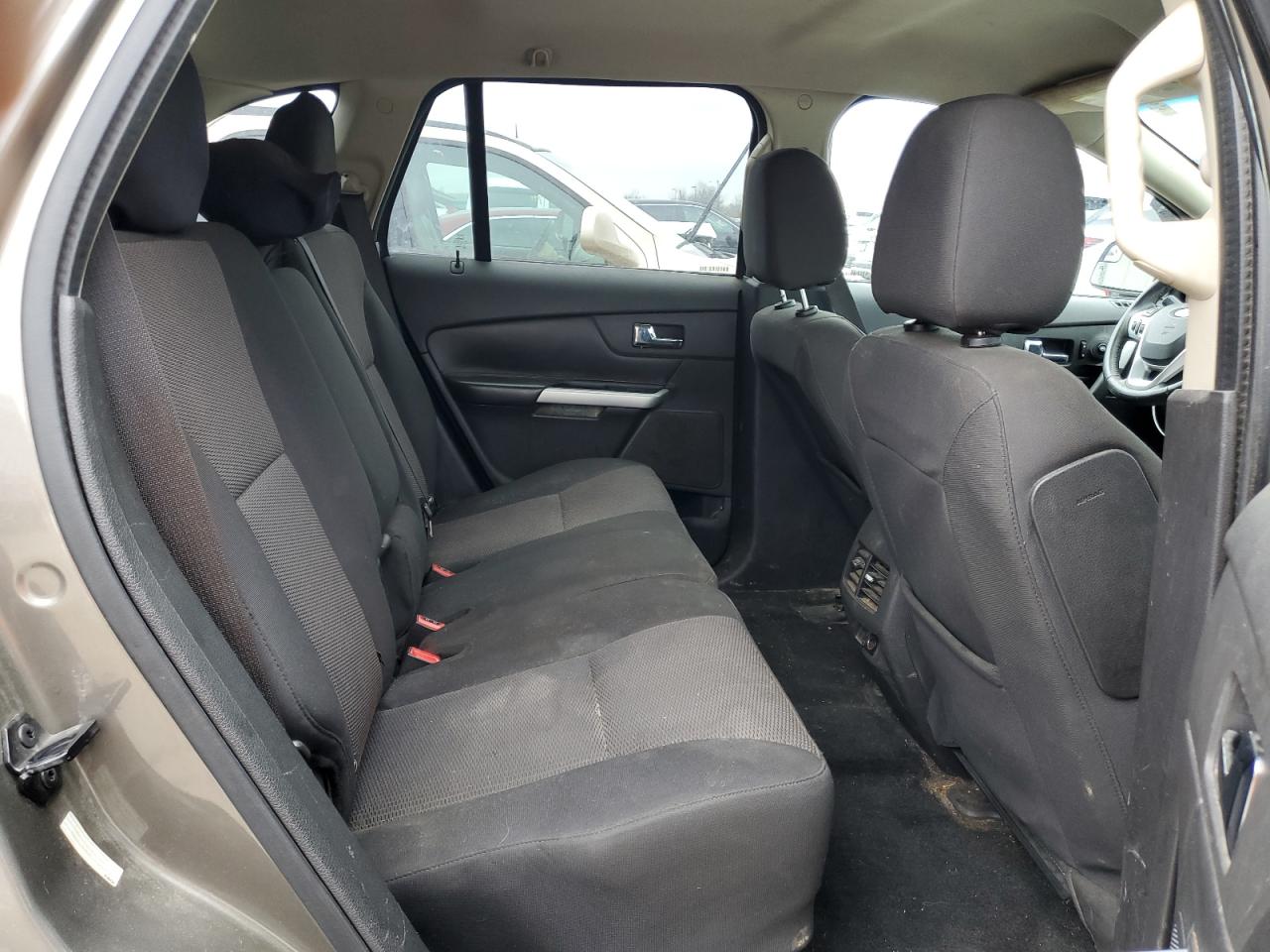 2014 Ford Edge - Image 11