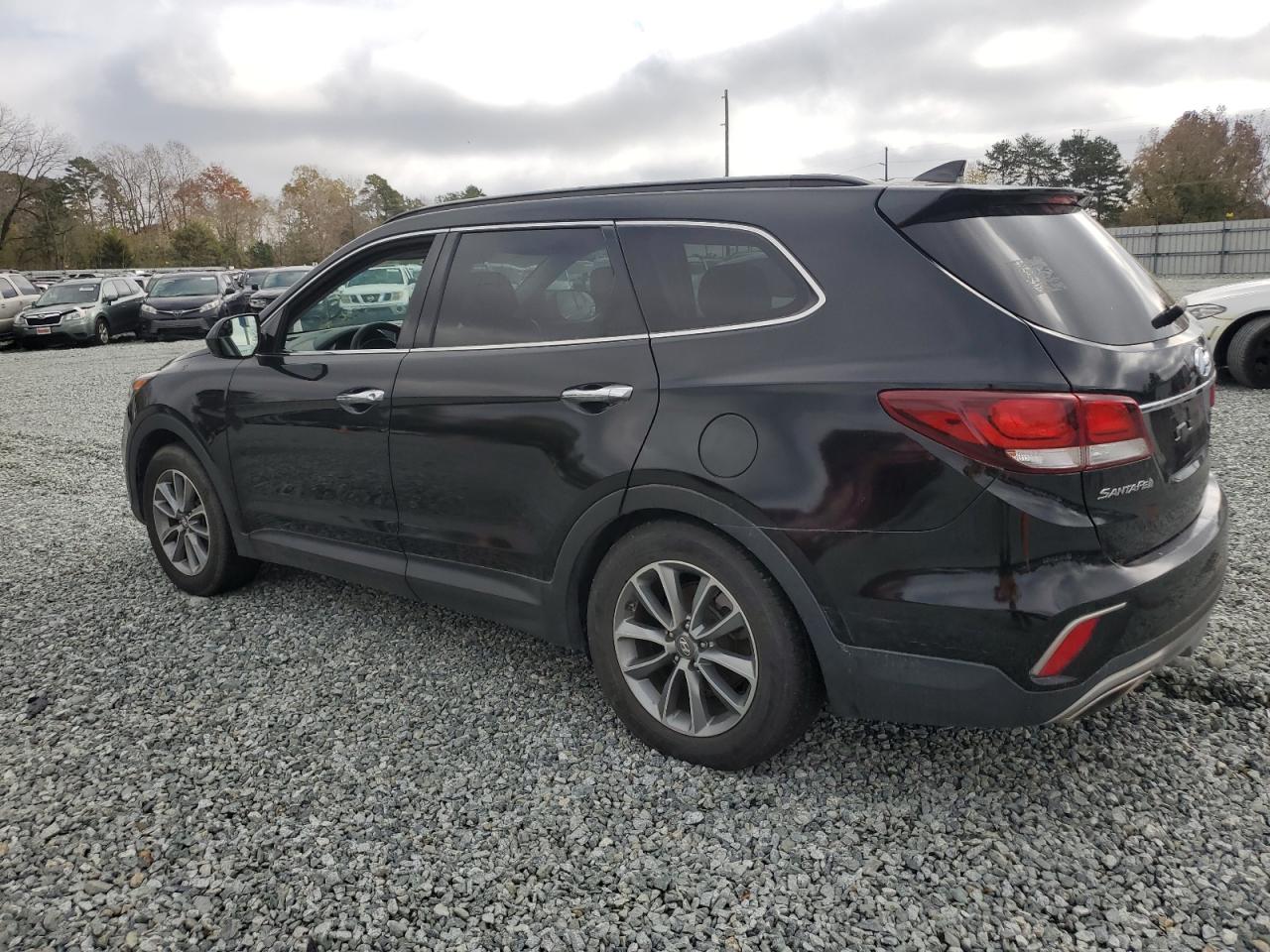 VIN KM8SM4HF2HU238669 2017 HYUNDAI SANTA FE no.2