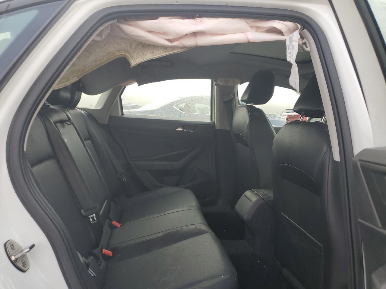 2019 Volkswagen Jetta - Image 10