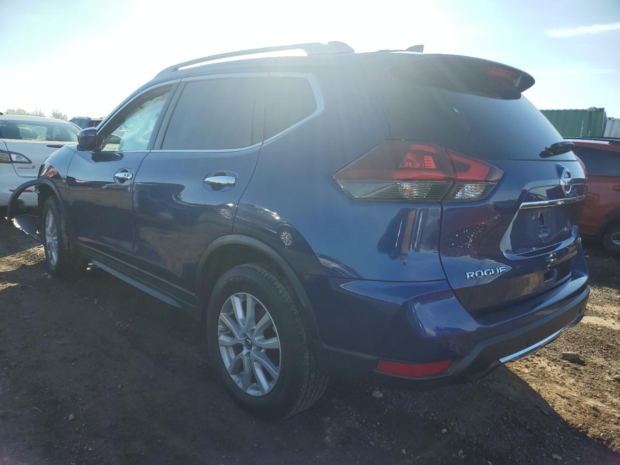 2020 Nissan Rogue - Image 2