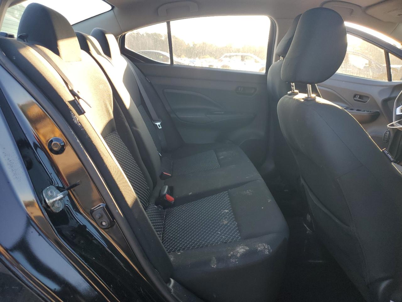 2020 Nissan Versa - Image 11