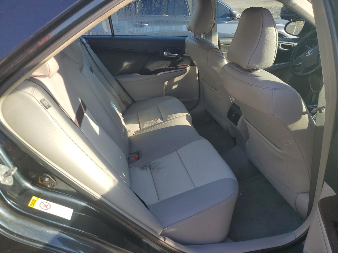 2013 Toyota Camry - Image 10