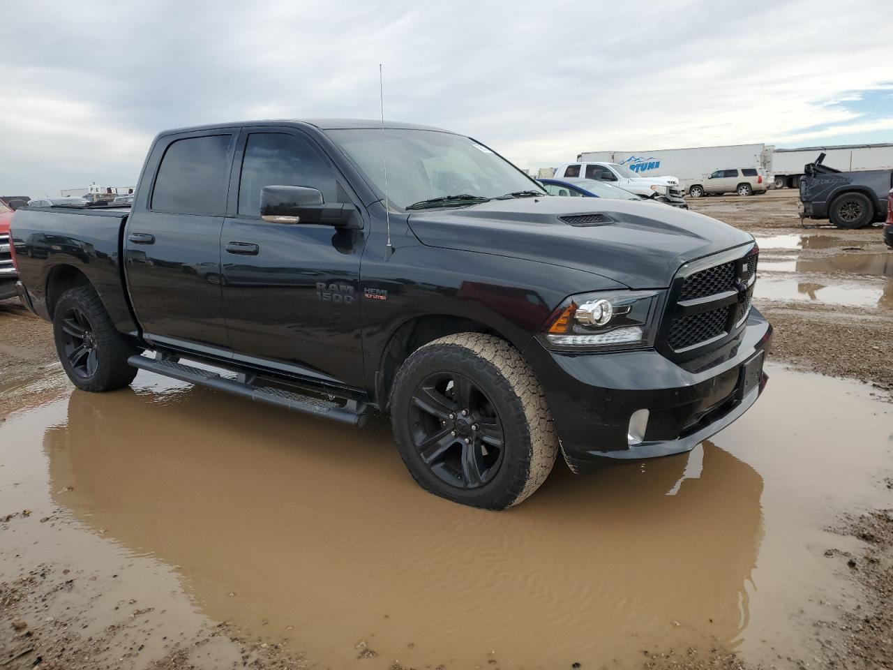 2017 RAM 1500 - Image 4