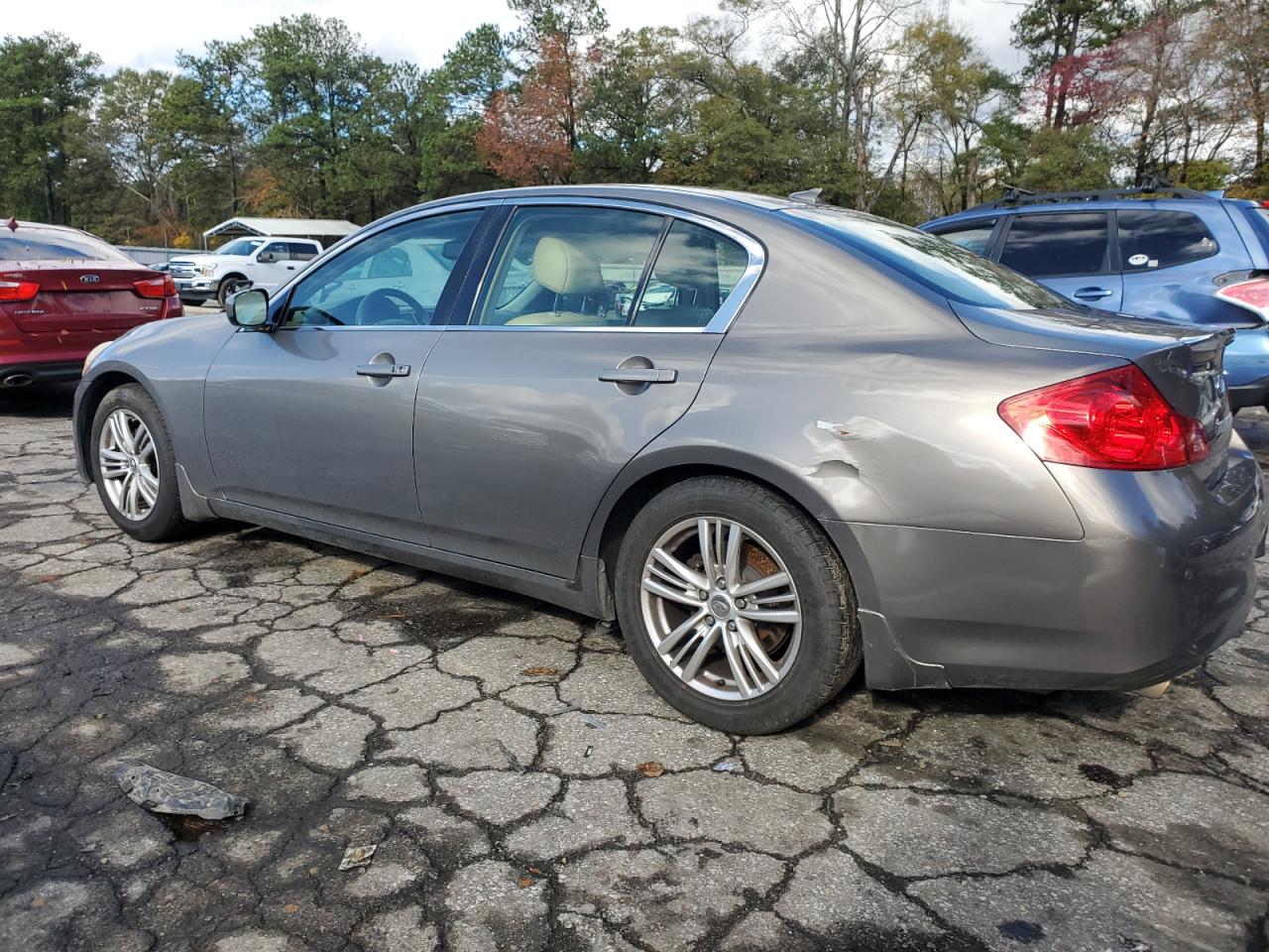 2012 Infiniti G - Image 2