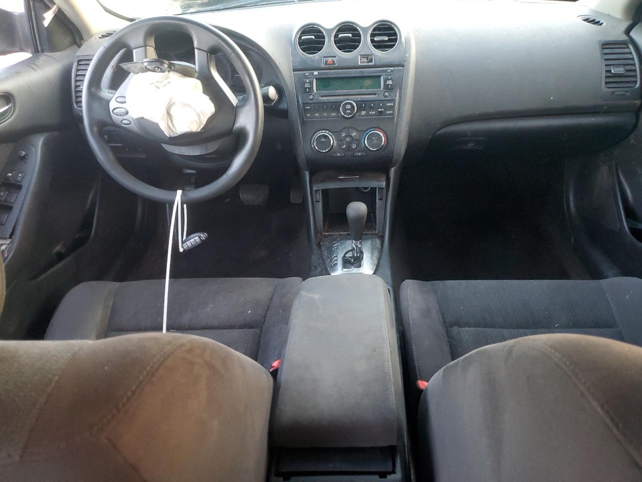 2012 Nissan Altima - Image 8
