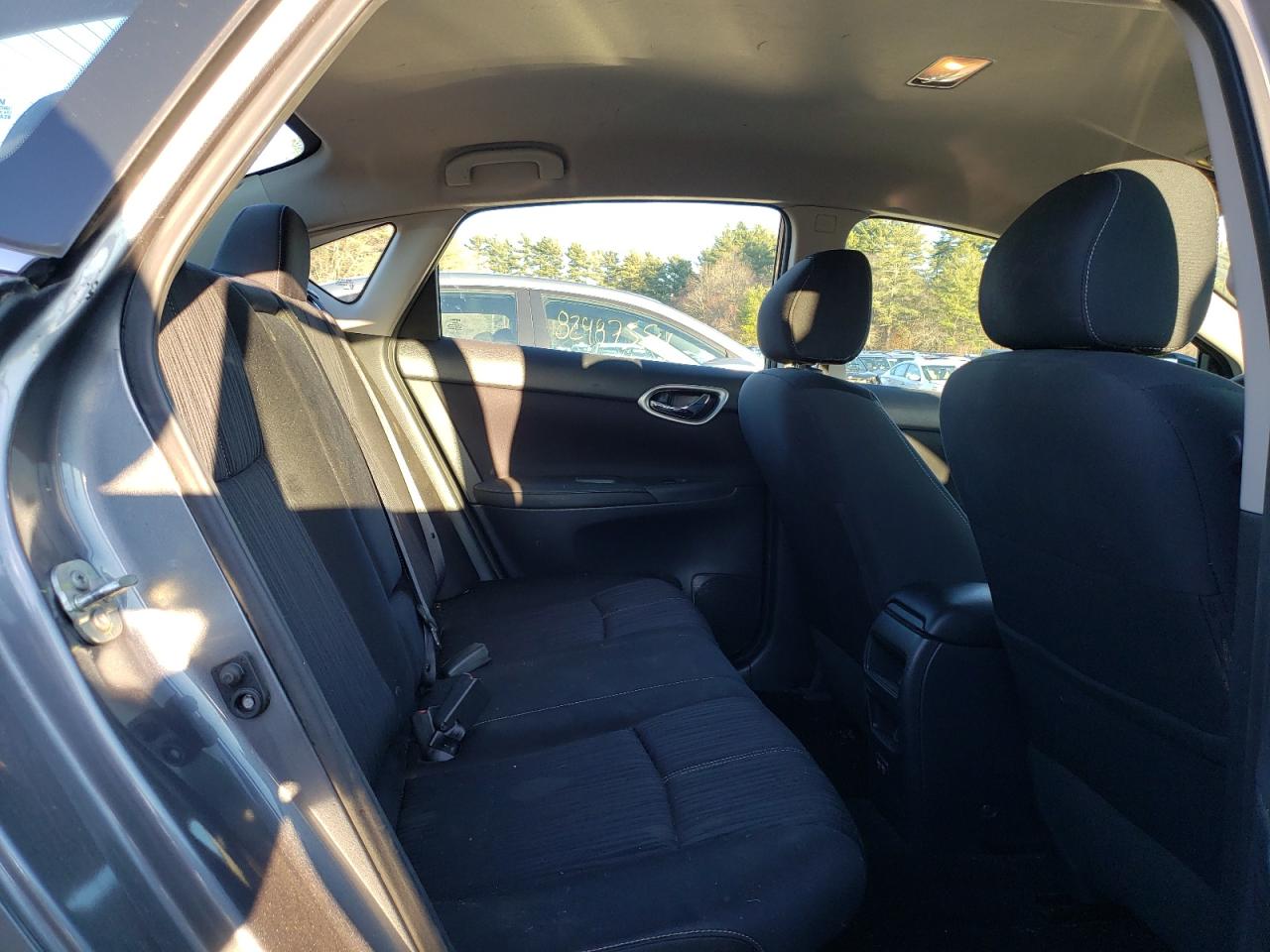 2017 Nissan Sentra - Image 10
