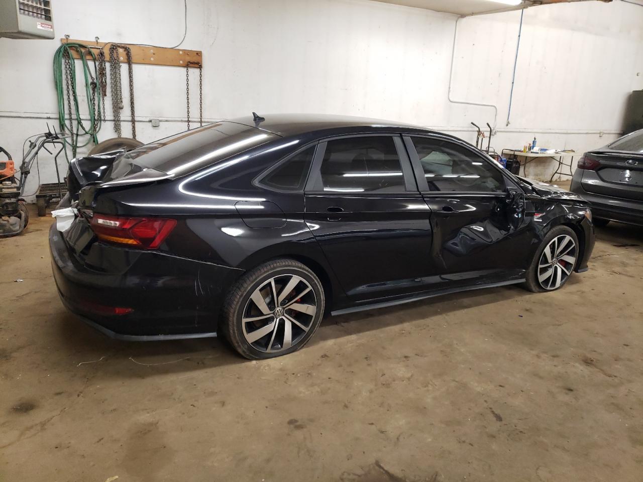 2019 Volkswagen Jetta - Image 3