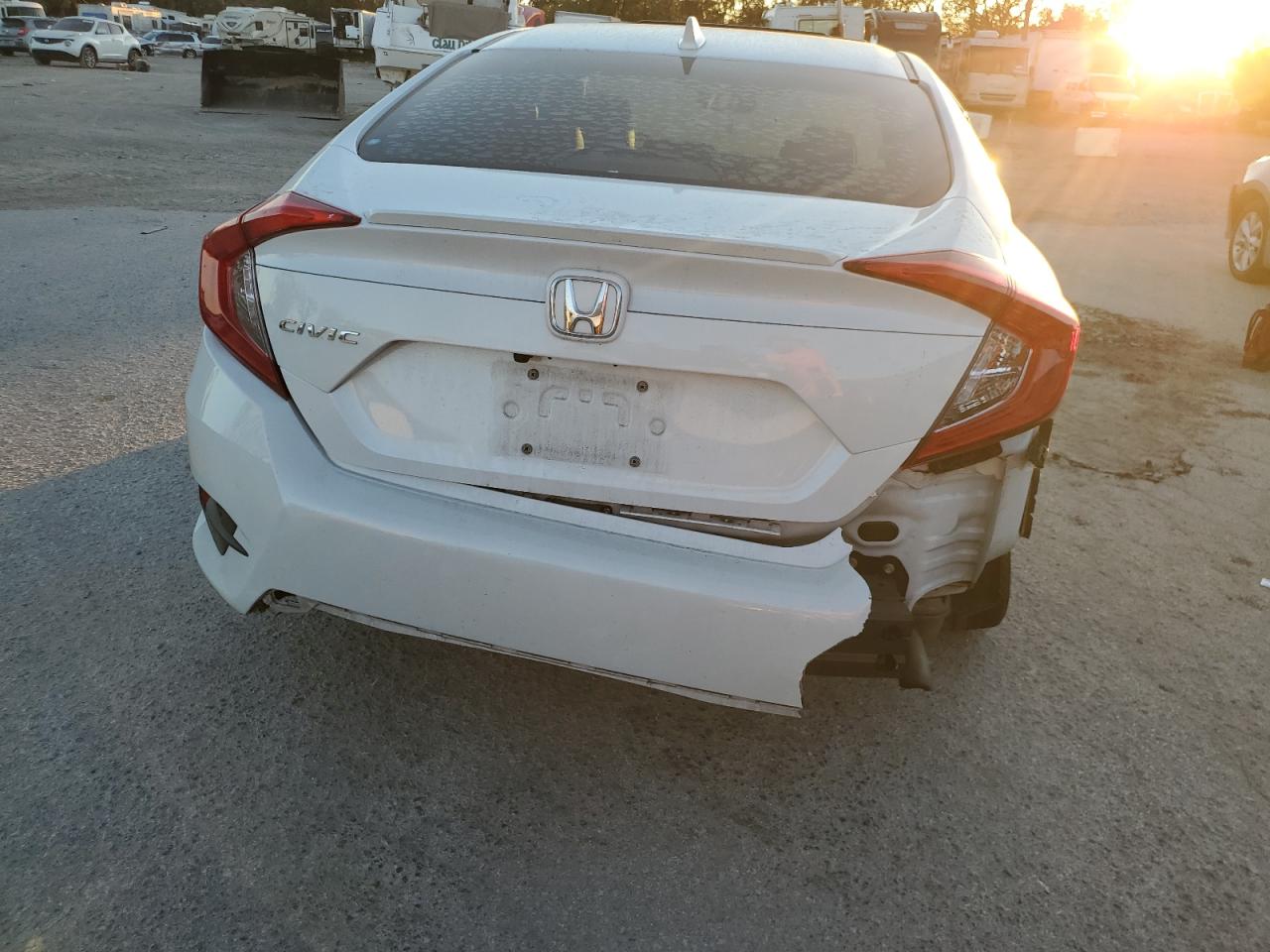 VIN 19XFC1F72KE005061 2019 HONDA CIVIC no.6